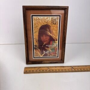Vtg Intercraft 5x7 Tabletop Picture Frame Metal Faux Wood Grain Brown Retro READ